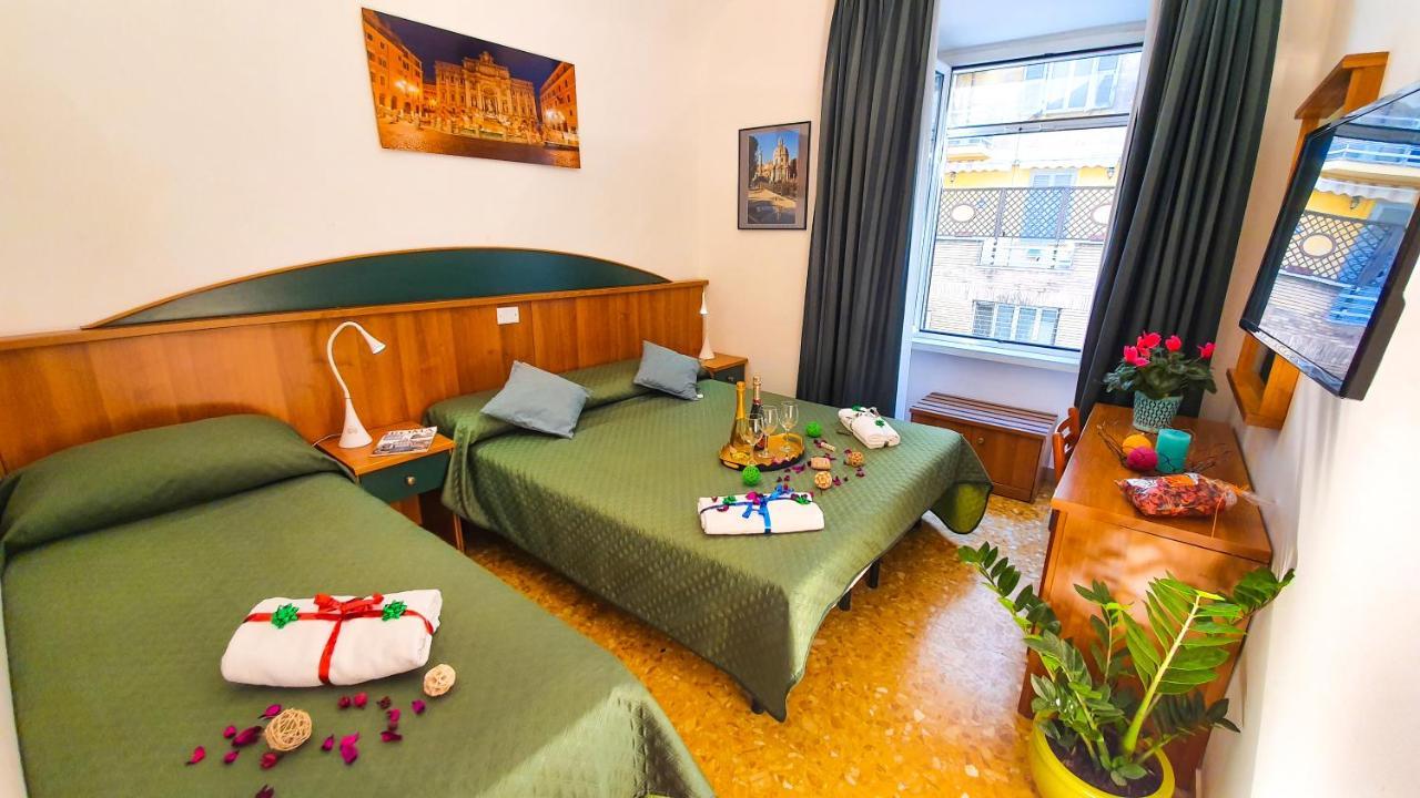 Отель La Casa Verde Roma - Free Secure Parking If You Book 3 Nights Экстерьер фото